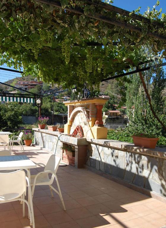 Nightingale Hotel Platres Luaran gambar