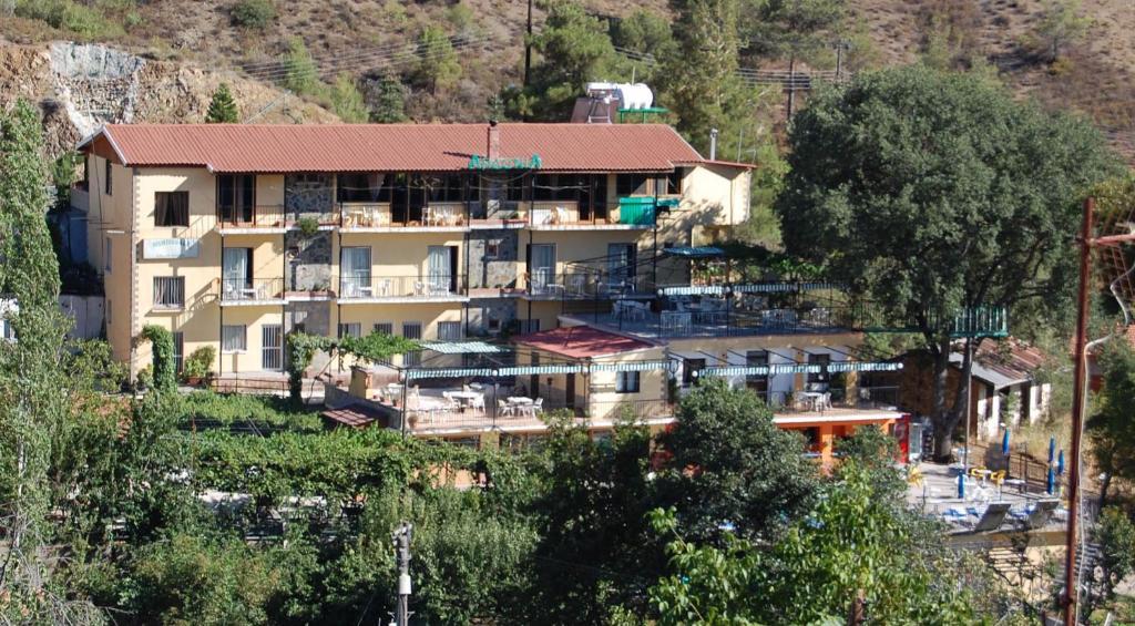 Nightingale Hotel Platres Luaran gambar