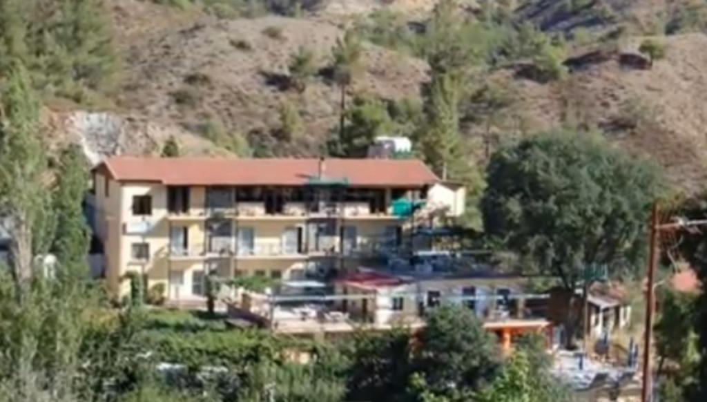 Nightingale Hotel Platres Luaran gambar