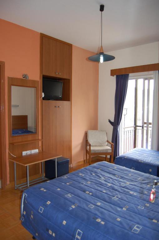 Nightingale Hotel Platres Bilik gambar